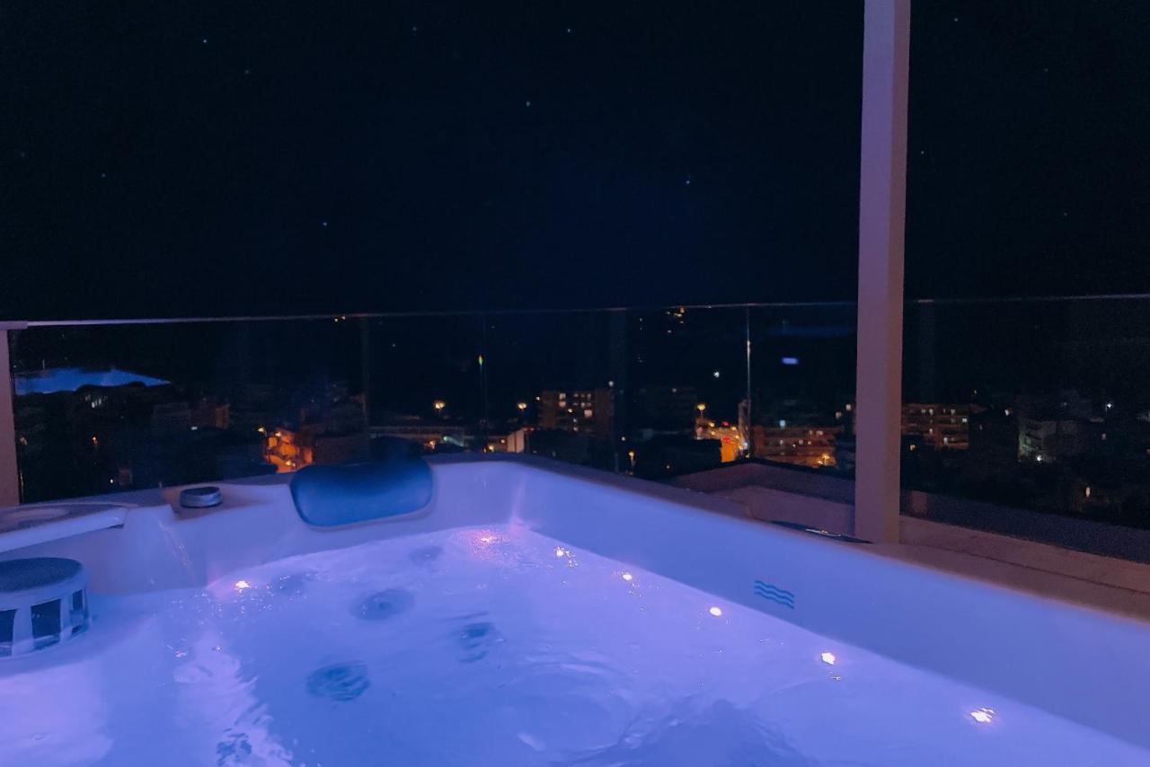 Апартаменты Euphoria Luxury Penthouse Кавала Экстерьер фото